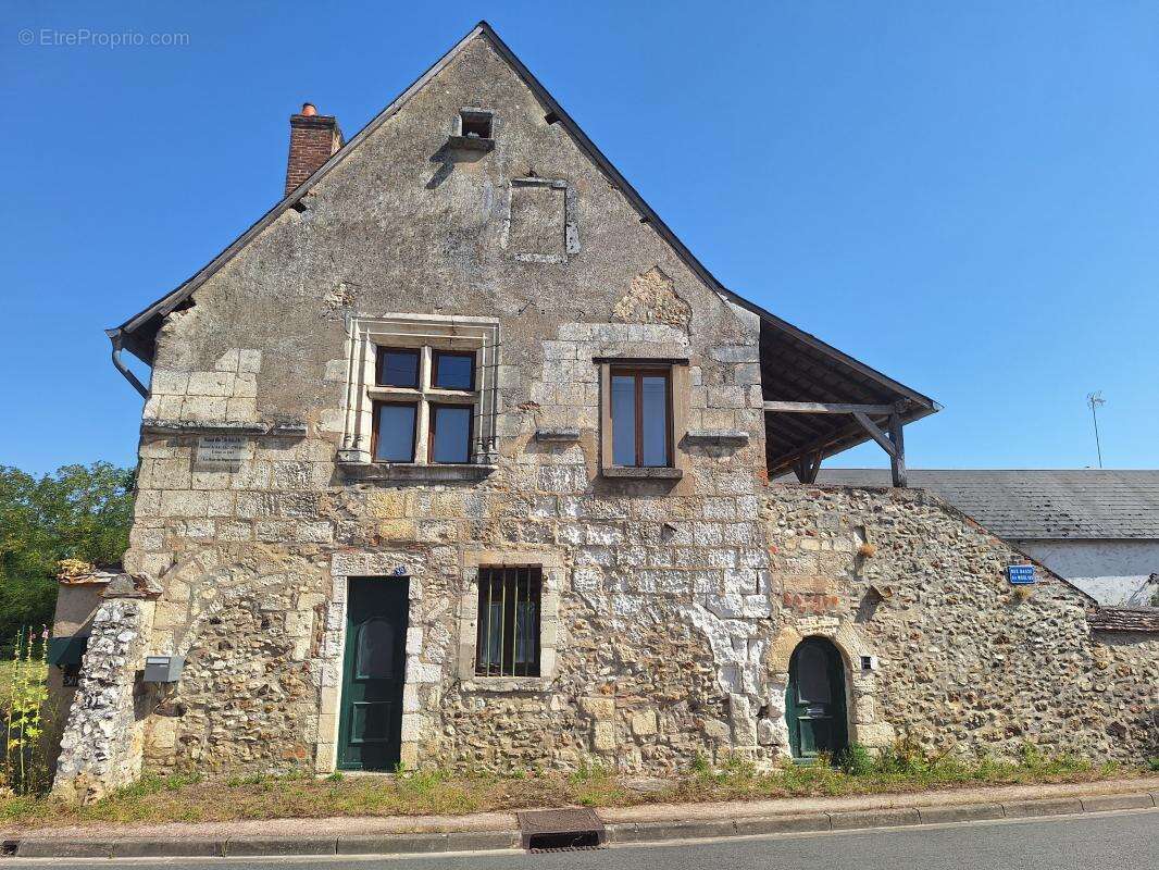 Maison à SAINT-SATUR