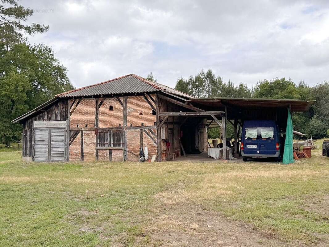 Maison à ESCOURCE