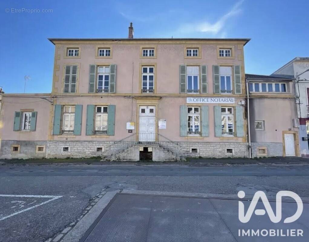 Photo 1 - Appartement à DOMPIERRE-SUR-BESBRE
