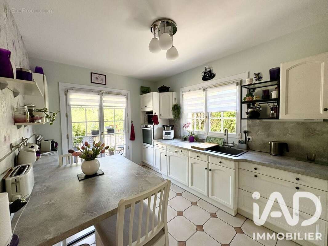 Maison 155 m² à Villiers-Adam  - photo 9