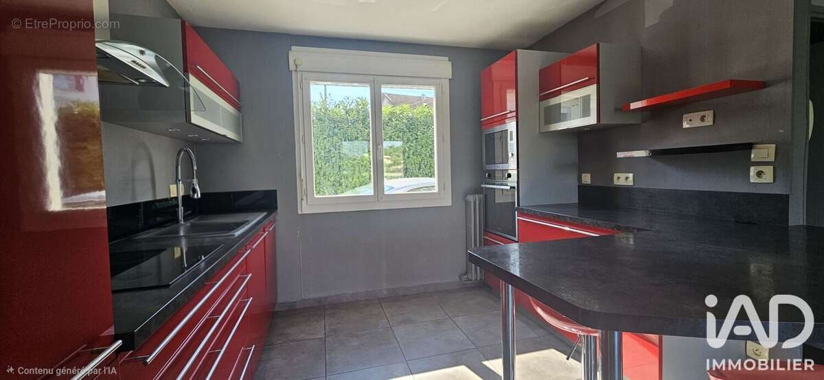Maison 82 m² à Castres  - photo 2