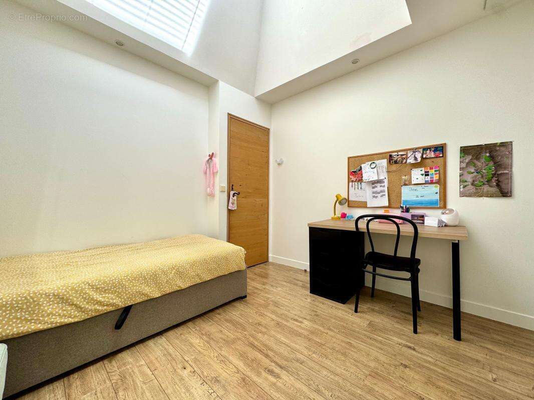 Maison à MAROLLES-EN-HUREPOIX