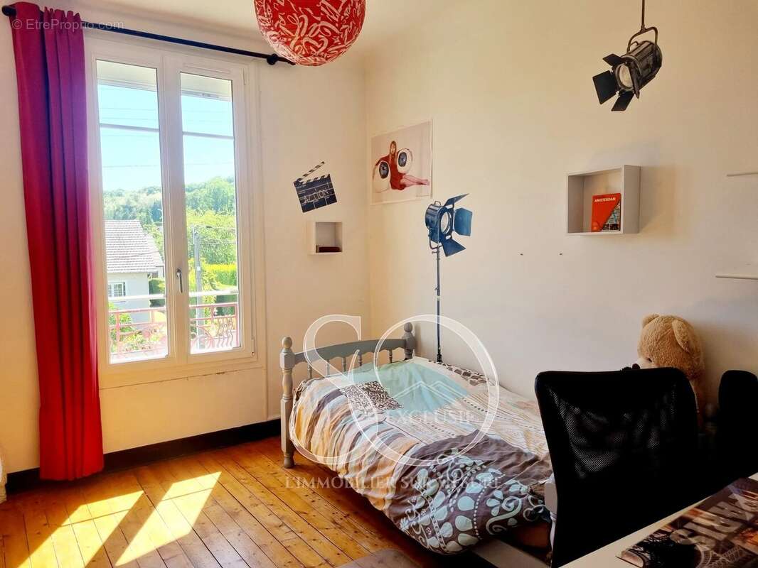 Maison à ROSNY-SUR-SEINE