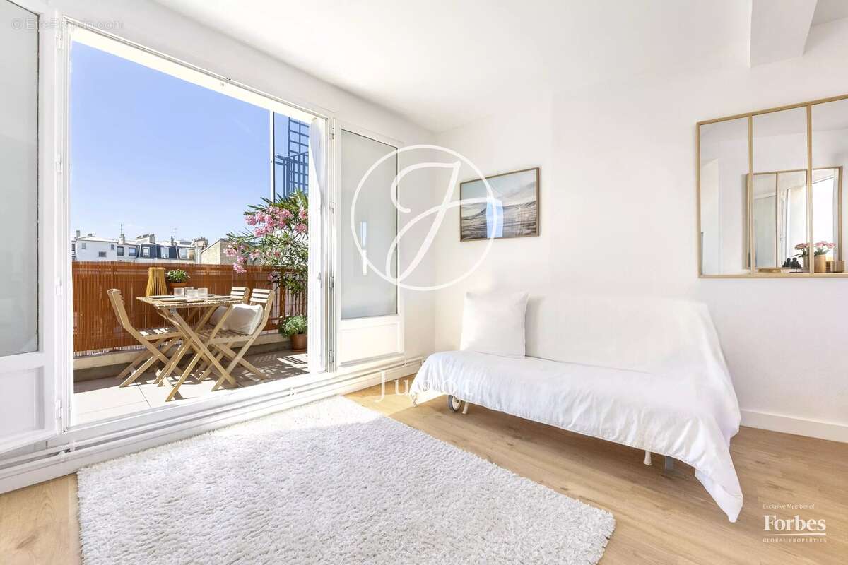 Appartement à PARIS-5E