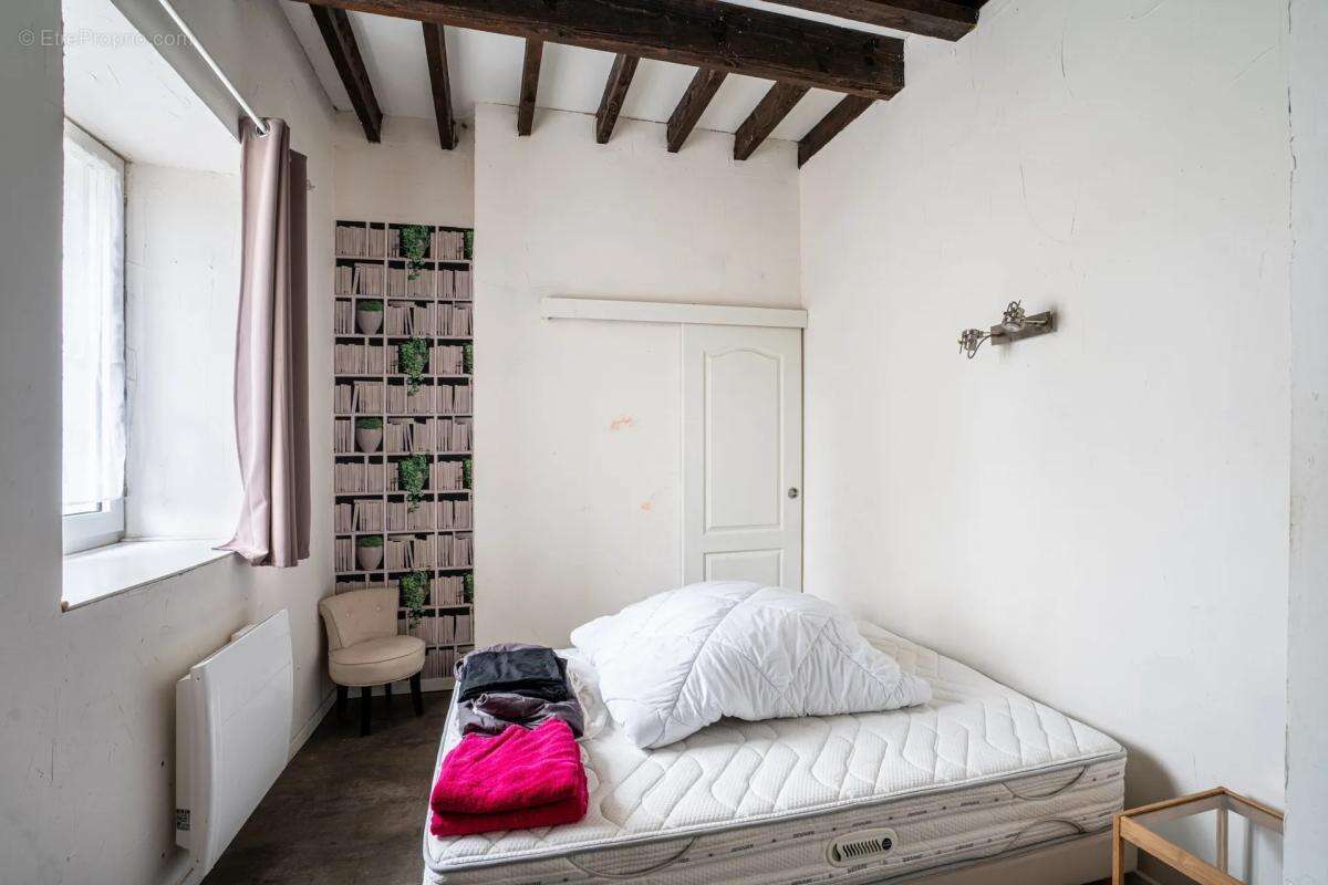 Maison à VITRY-AUX-LOGES