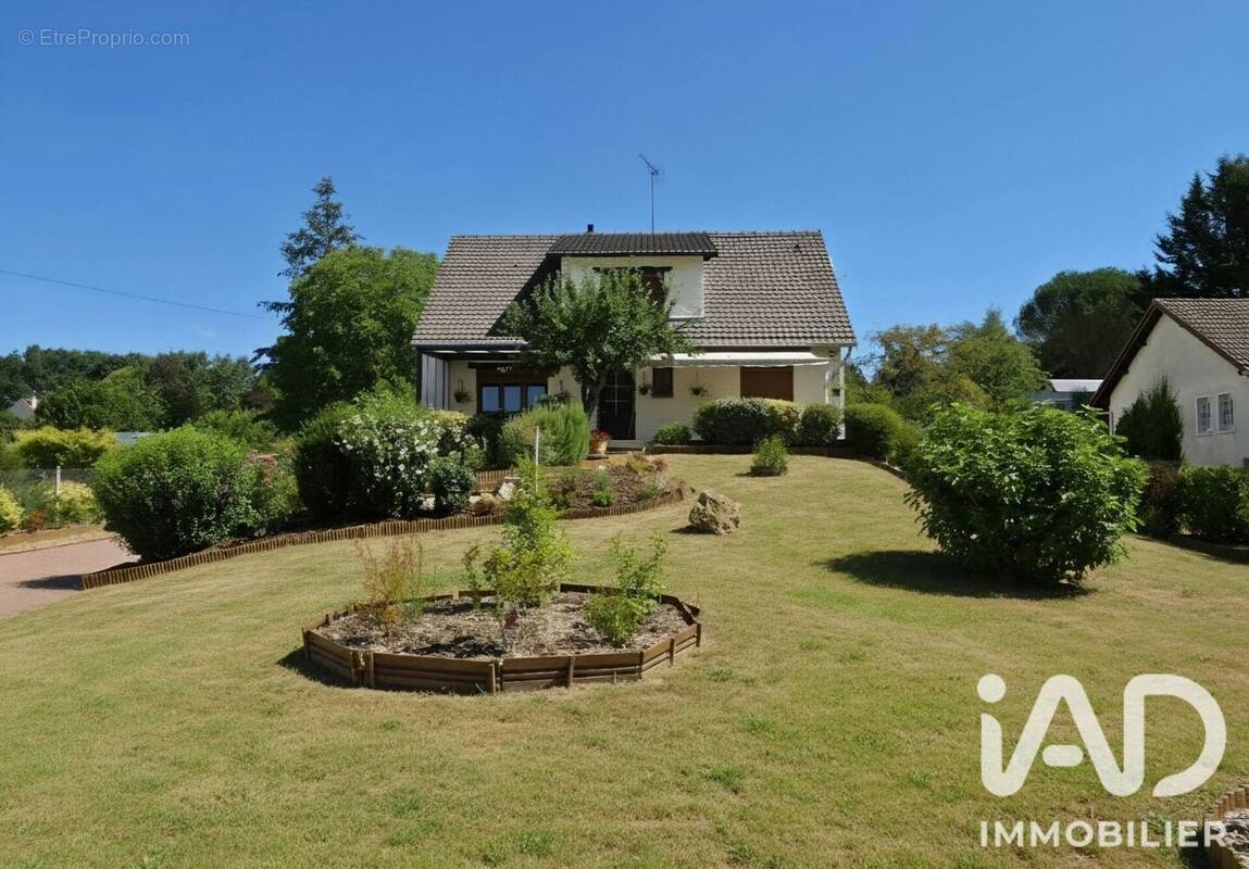 Photo 1 - Maison à VILLIERS-LE-MORHIER