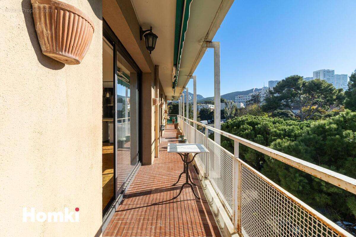 Appartement à MARSEILLE-9E