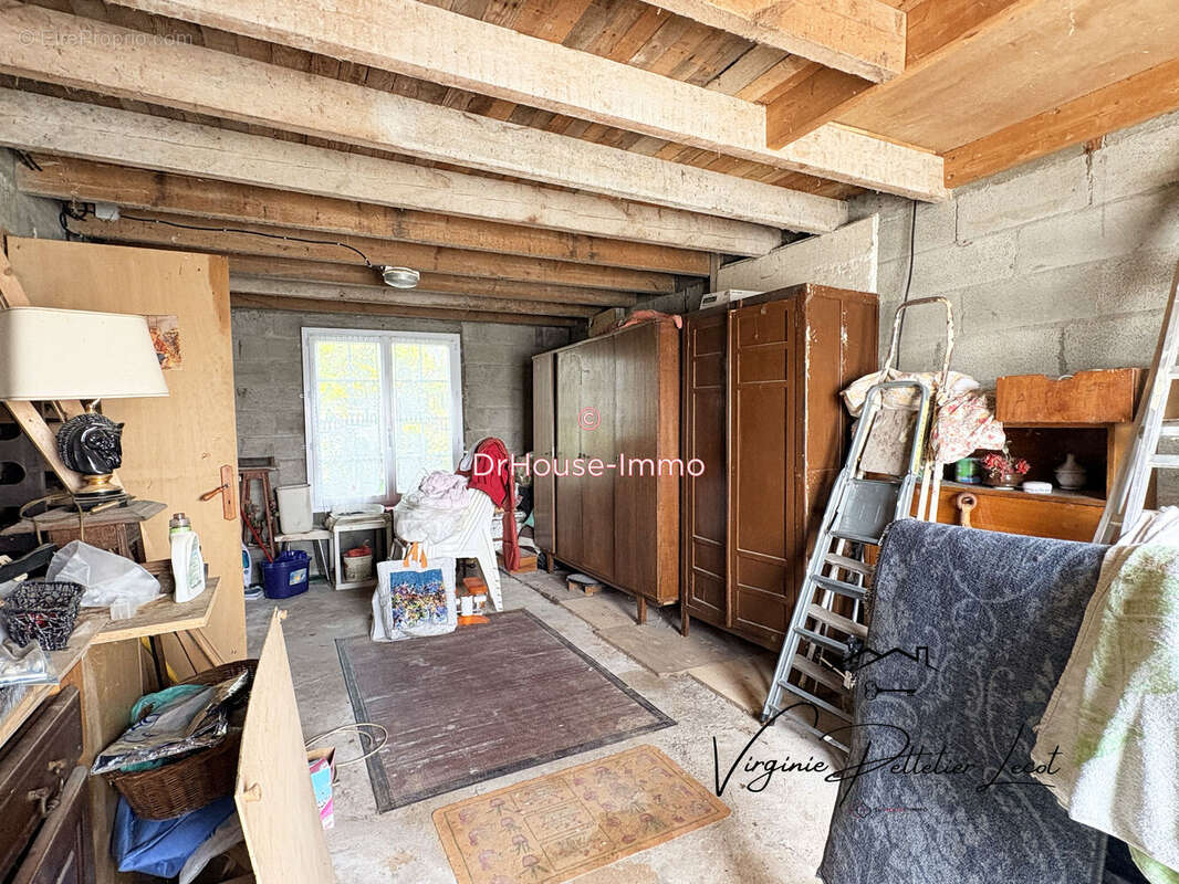 Maison 135 m² à Le Poire-Sur-Velluire  - photo 36