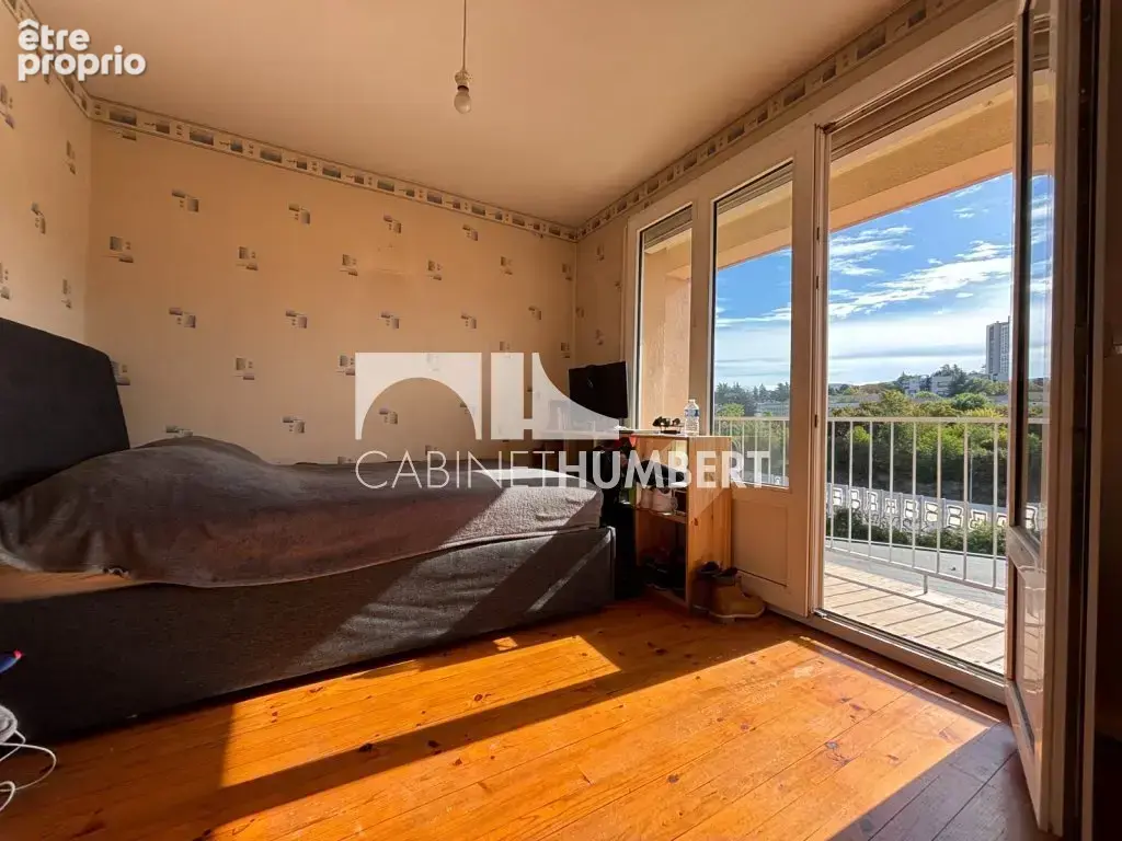 Appartement 3 pièces 63 m² à vendre à Saint-Etienne (42000) - photo 3