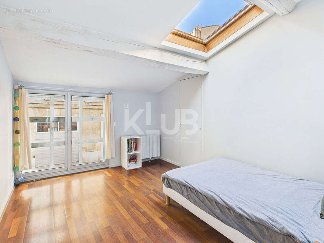 Appartement à MARSEILLE-6E