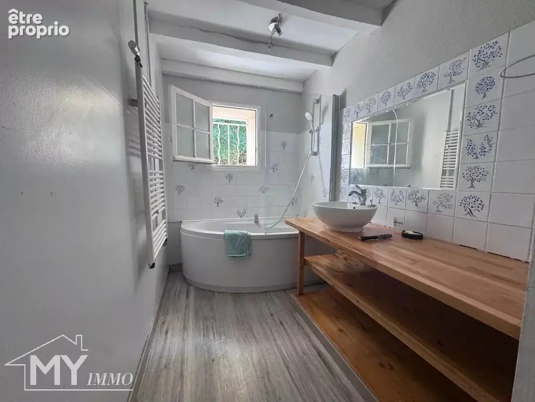 SAINT MÉARD DE GURÇON – Maison en pierre avec grange - photo 6