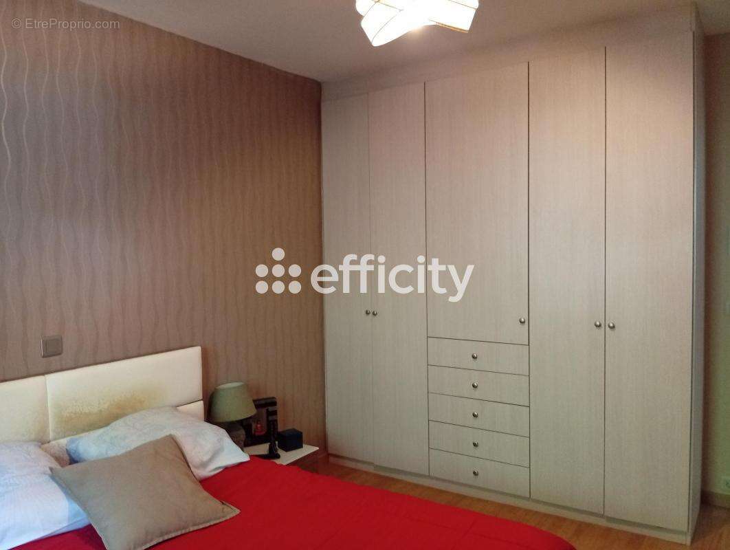 Maison à BURES-SUR-YVETTE