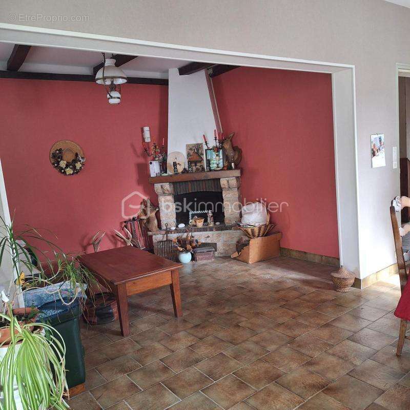 Maison à SAINT-BAUDELLE