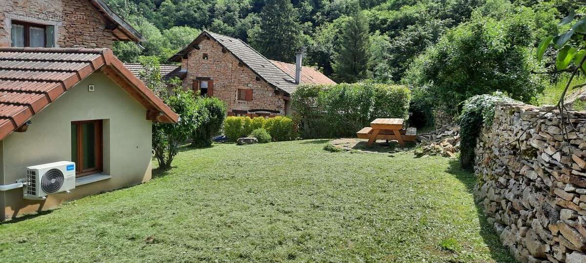 Maison à HIERES-SUR-AMBY