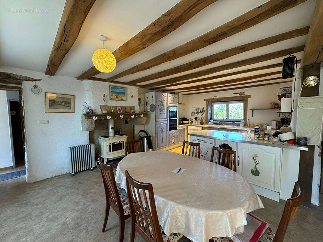 Maison à VILLEFAVARD