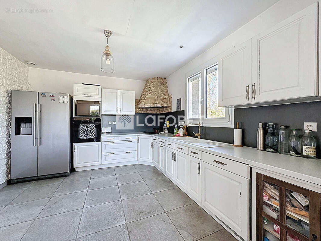 Maison à SAINT-JEAN-DE-THURIGNEUX