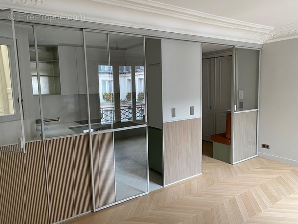 Appartement à PARIS-9E