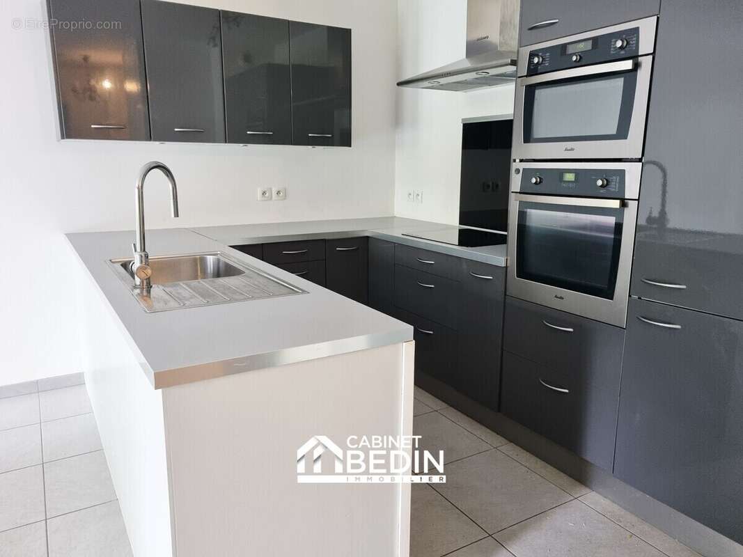 Appartement 60 m² à Le Haillan  - photo 2