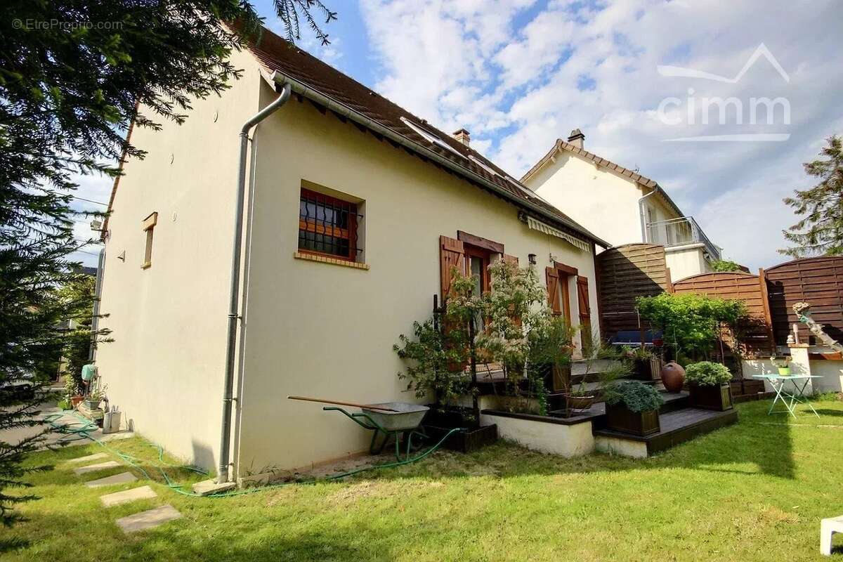 Maison à GOURNAY-SUR-MARNE