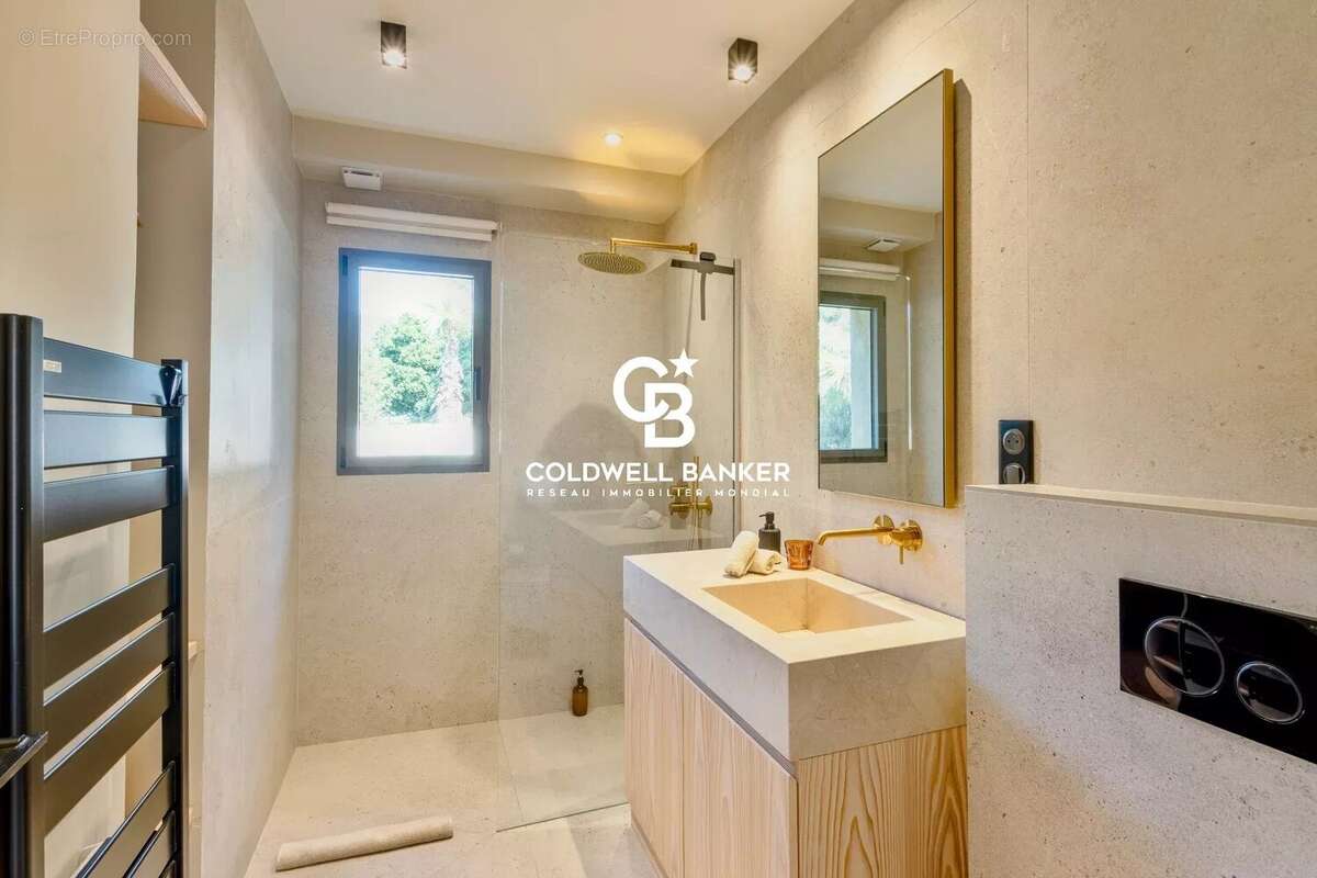 Maison à RAYOL-CANADEL-SUR-MER