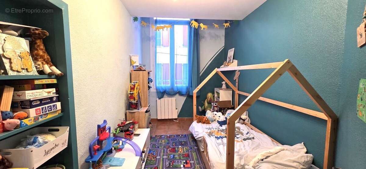 Appartement à SIGNES