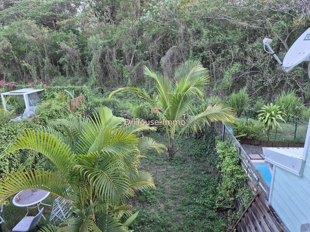 Maison à LES TROIS-ILETS