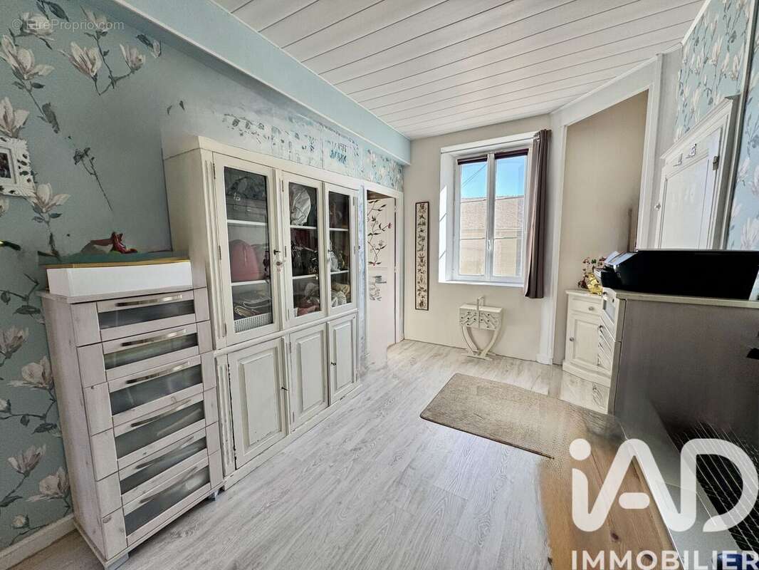 Photo 4 - Maison à NAILLY