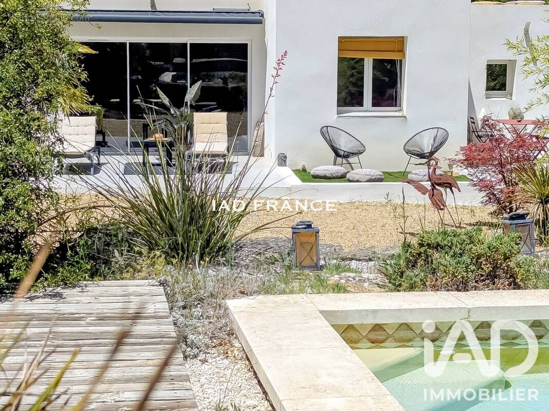 Photo 1 - Maison à PEYNIER