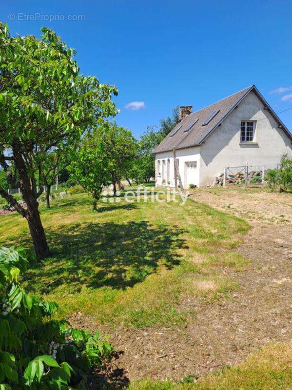 Maison à MORTAIN
