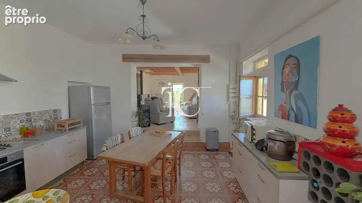 Charmante maison en pierre avec cour et dépendances - photo 6