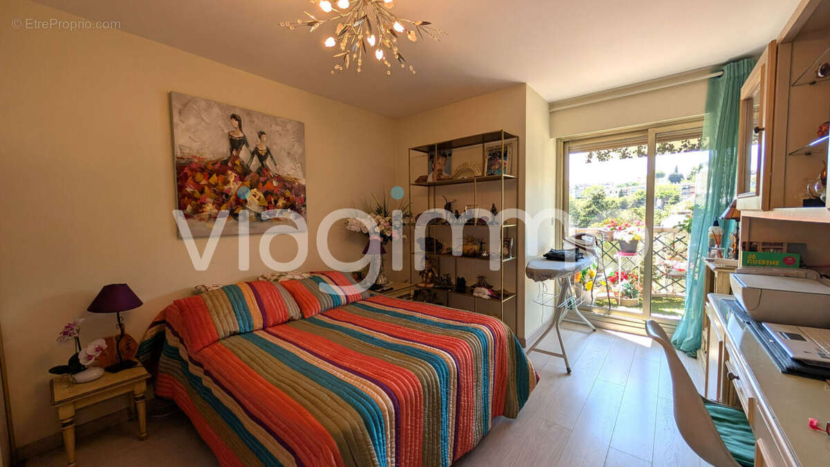 Appartement à LE CANNET