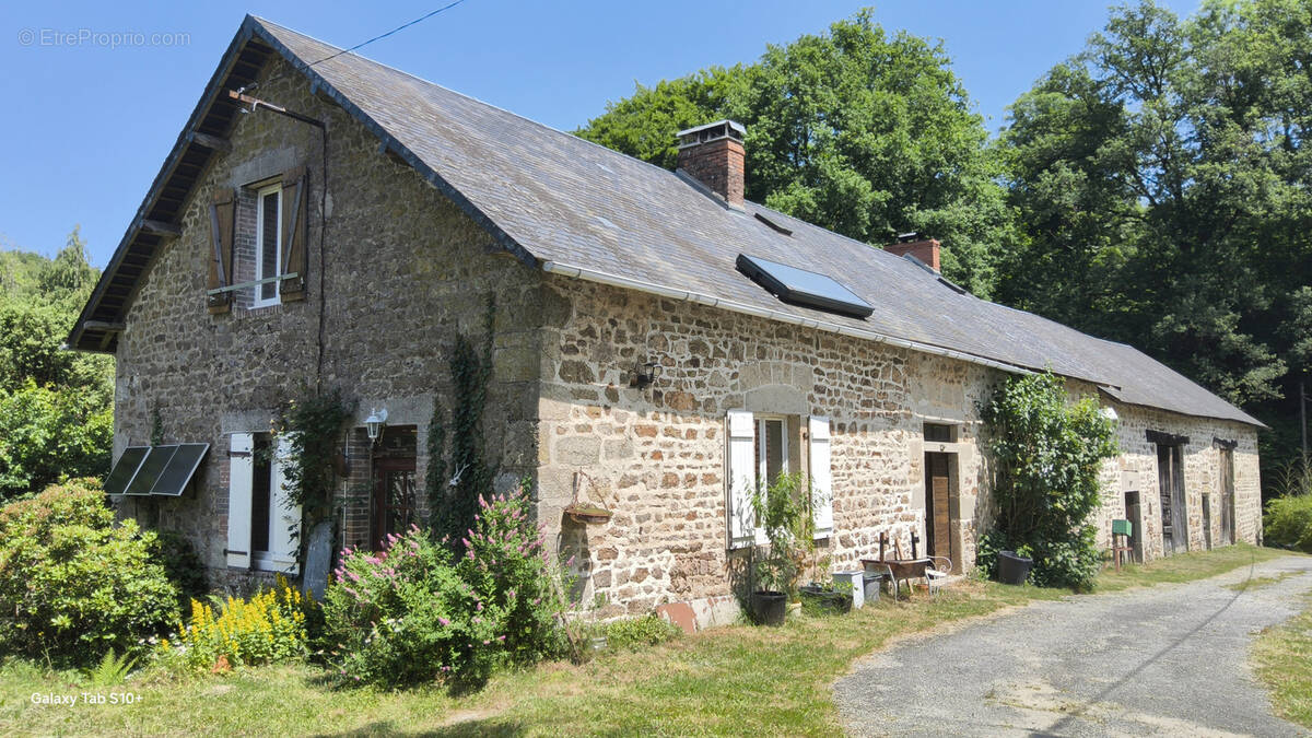 Maison à DOMPS