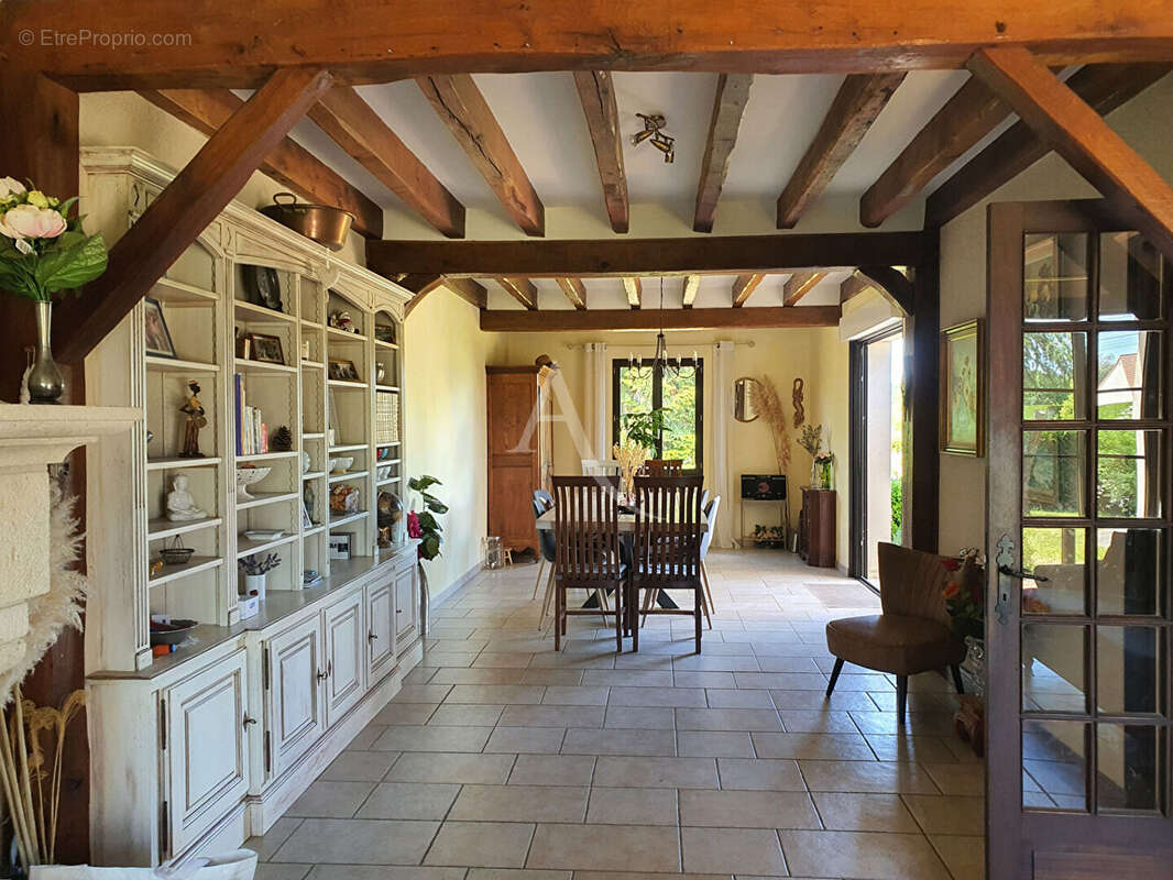 Maison à NOYERS-SUR-CHER