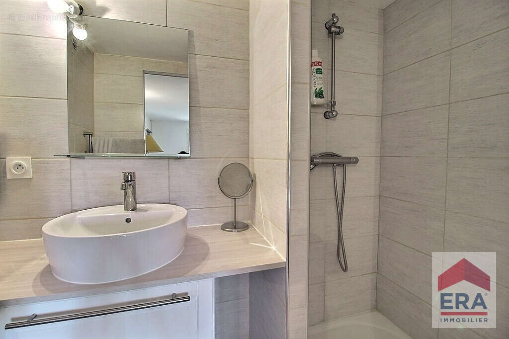 Maison à L&#039;ISLE-SUR-LA-SORGUE