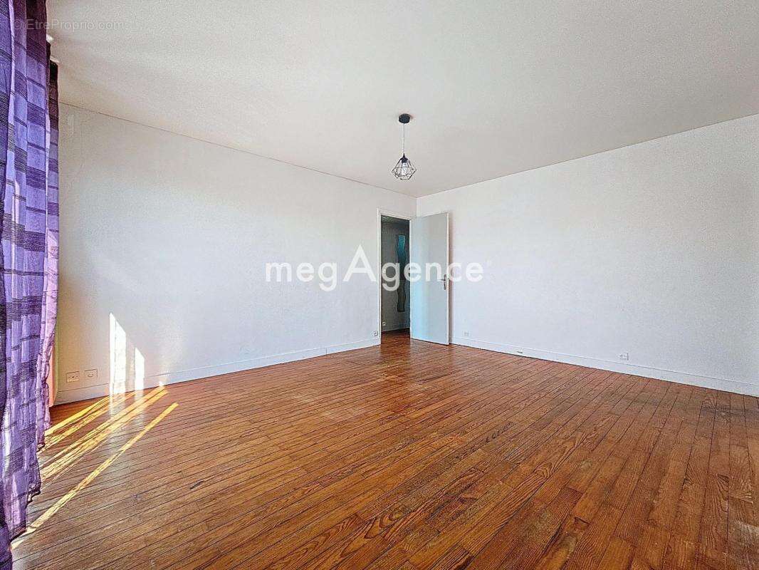 Appartement à MANTES-LA-JOLIE