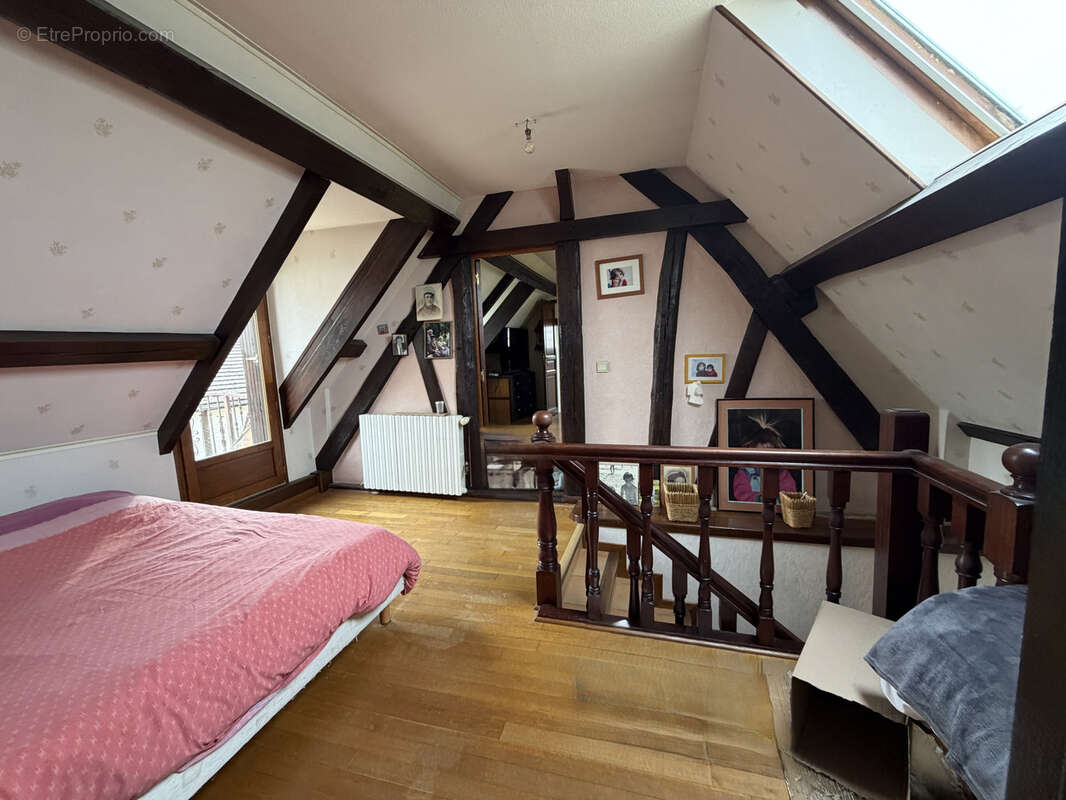 Maison à HOUDAN