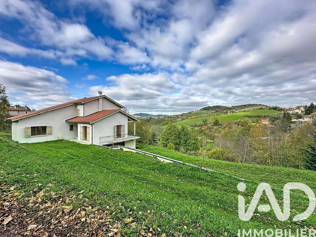 Maison 130 m² à Montromant  - photo 2