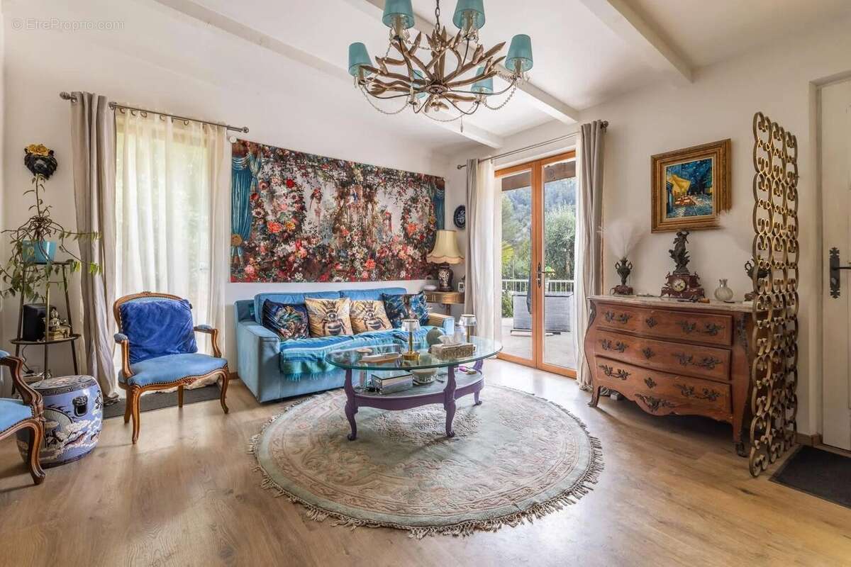 Escarene : bien rare sur le secteur ! propriété de charme avec maison individuelle 4 pièces, 3 chambres, bureau, 185m²  en total - photo 7