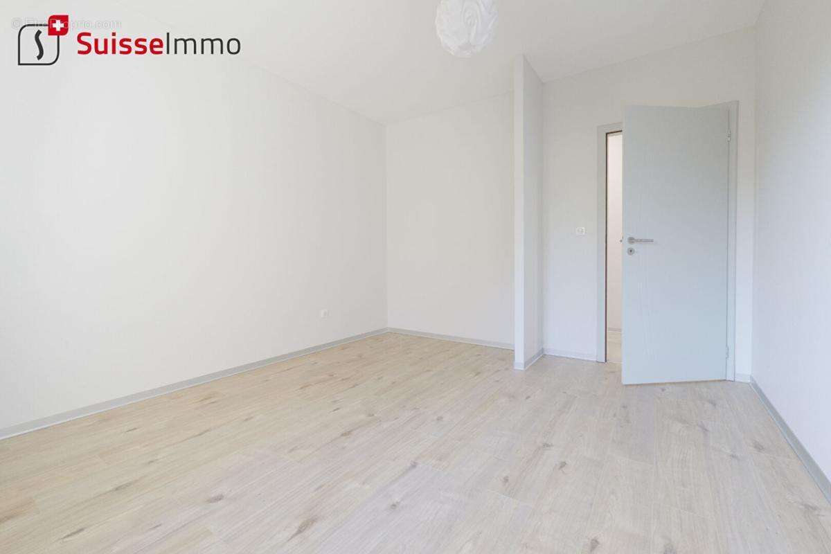 Appartement rez de jardin 5 pièces de 113 m2 - photo 12