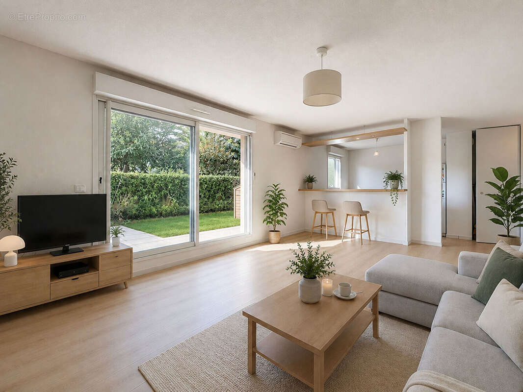 Appartement à VALLAURIS