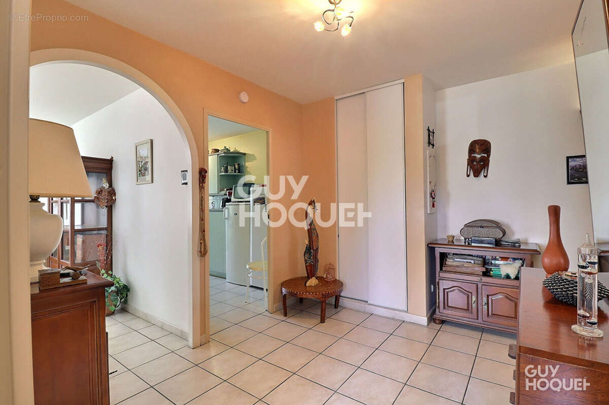 Appartement à CRAPONNE