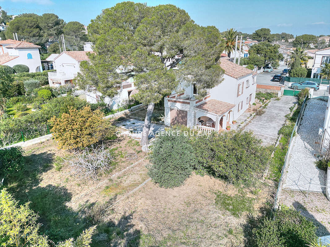 Maison à FREJUS