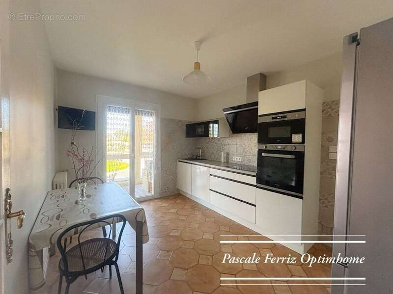 Maison renovee 115m² avec garage - t4 – 3 chambres + dependances  et ascenseur + potentiel locatif - photo 7