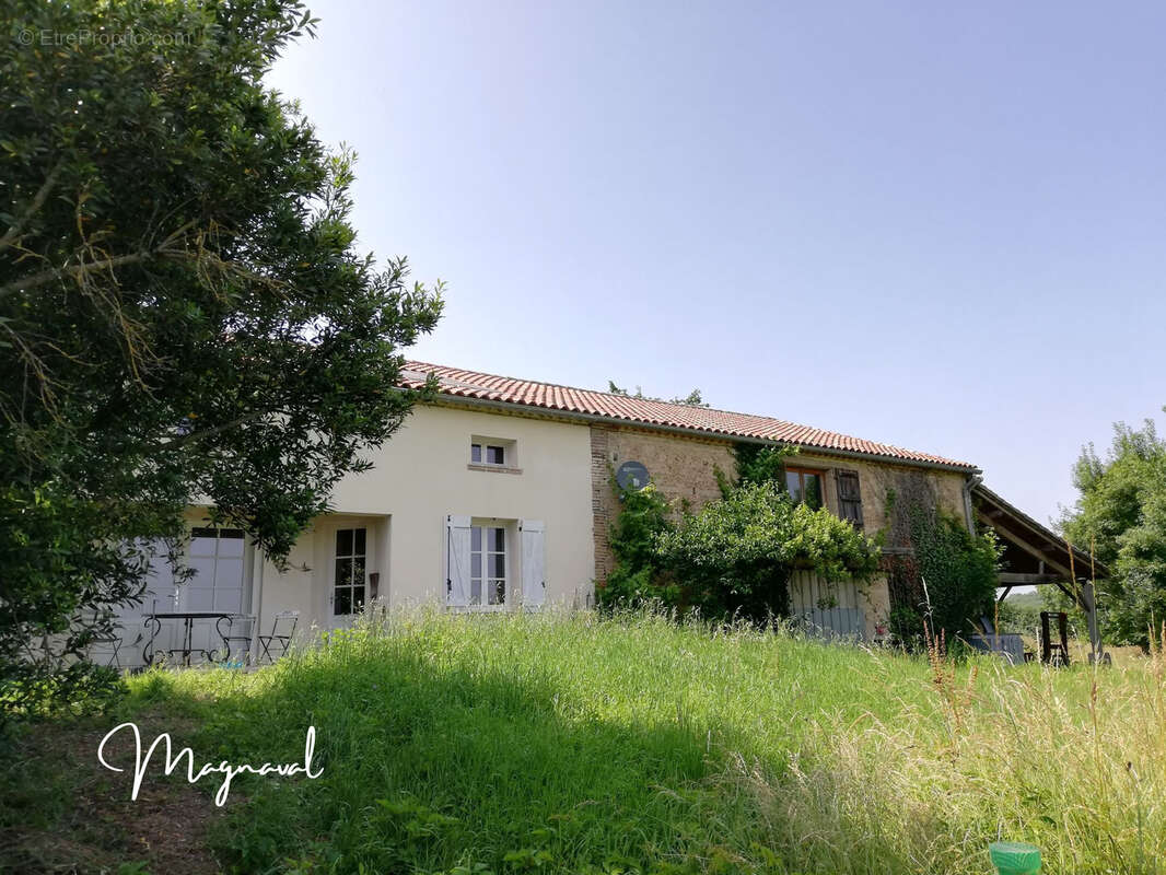 Maison à BEAUMONT-DE-LOMAGNE