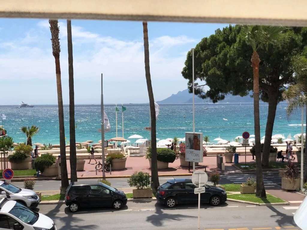 Cannes Croisette magnifique appartement 3 pièces vue mer - photo 2