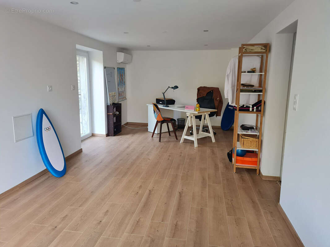 Maison à AIGUEFONDE