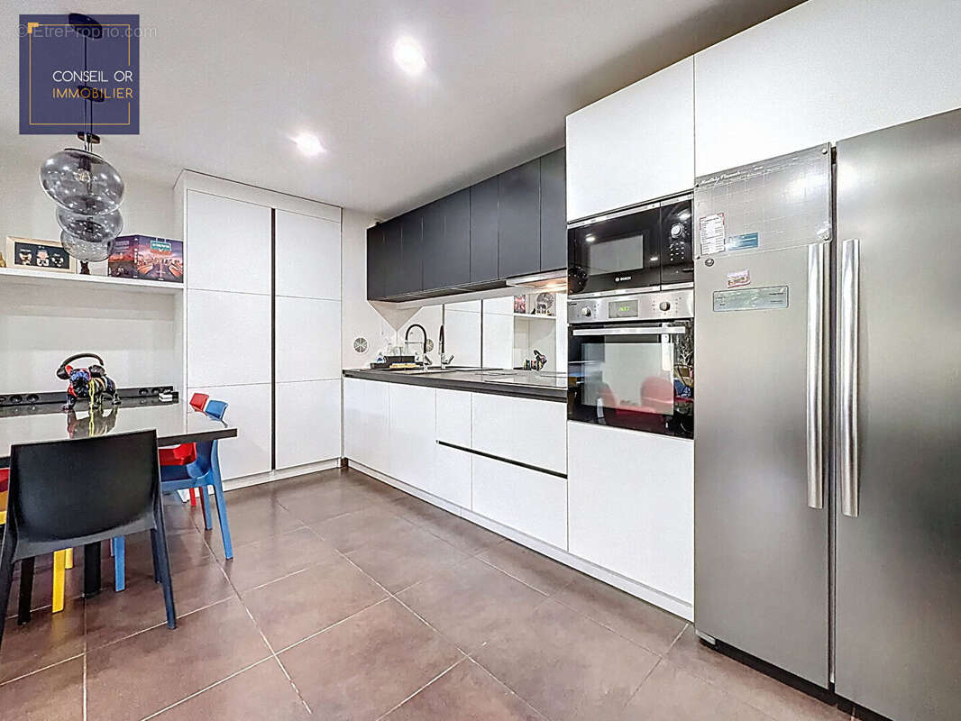 Appartement à SAINT-GENIS-LAVAL