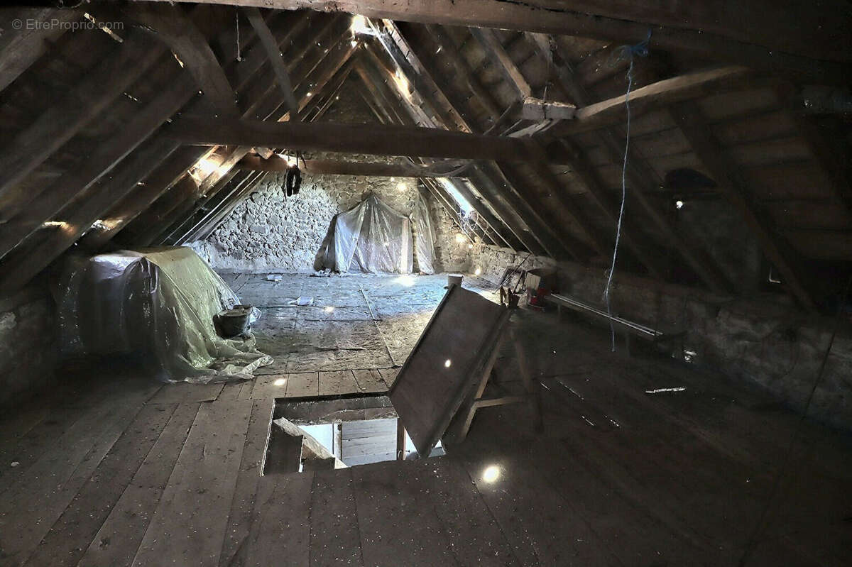 Maison à MALEVILLE