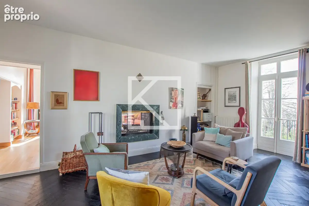 Maison 335 m² à Angers  - photo 7