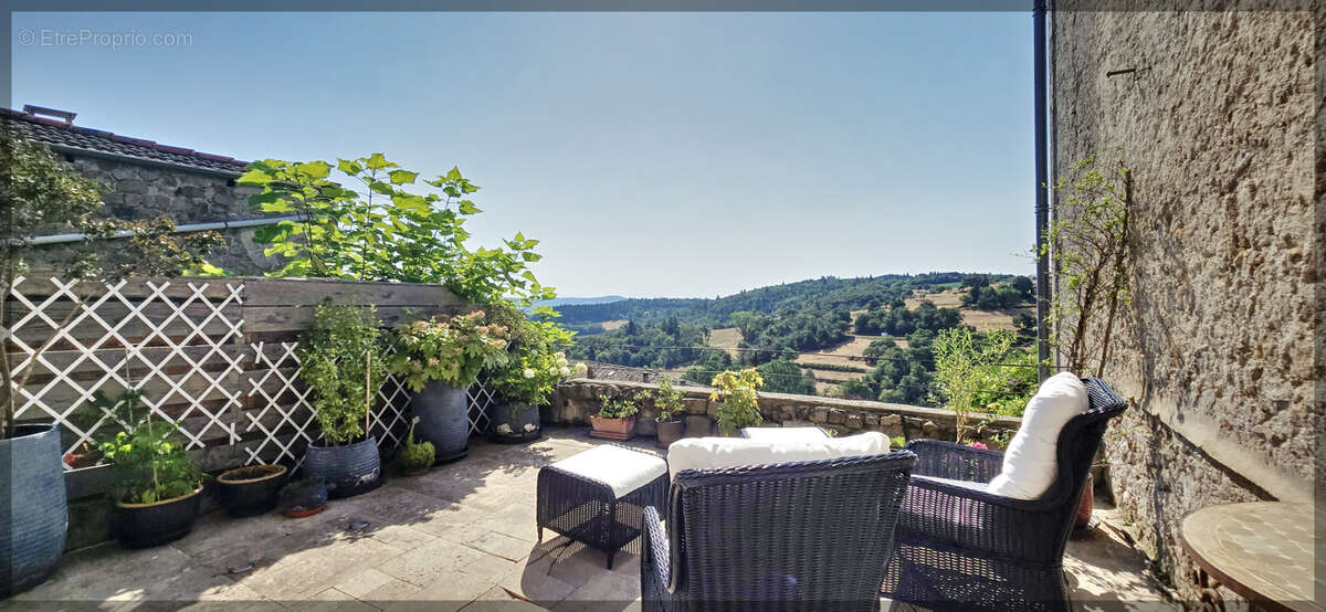 Maison de village rénovée avec terrasse   Chalencon - photo 10
